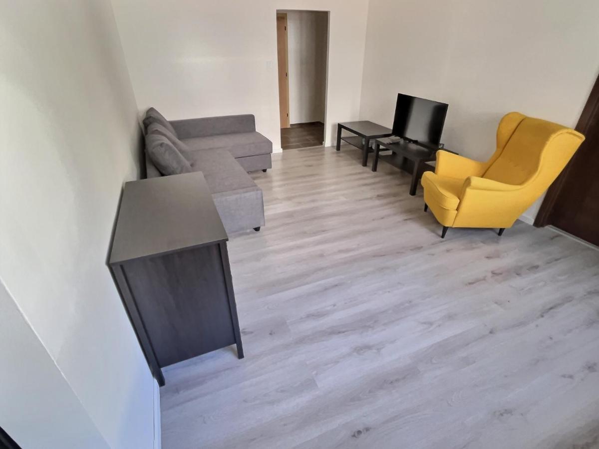 Apartman Free Wifi - Urban Oasis
